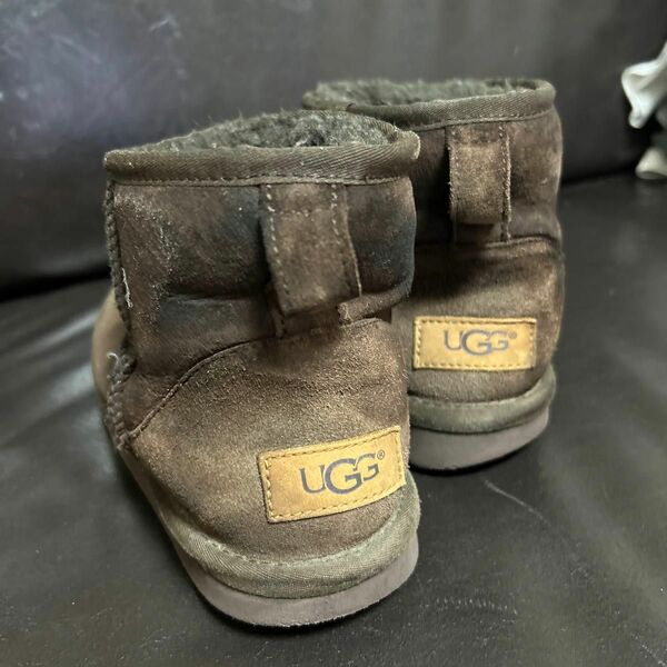 UGG ムートンブーツ23センチ・チャコール色 ブーツ