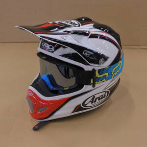 Arai V-CROSS3 EDGE 　M　赤　中古