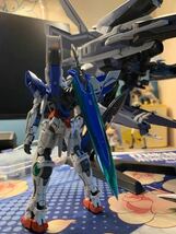 1/144 RG HG ガンダムエクシア用武器セット (GNブレイド×2、GNシールド×2、バックパック) MB様式 未組立_画像4