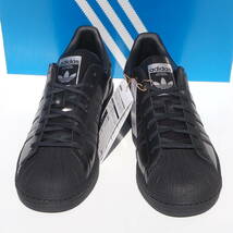 デッド!! US 12 / 30cm 新品 23年製 adidas SUPERSTAR スーパースター 黒x銀 ガラスレザー 天然皮革_画像3