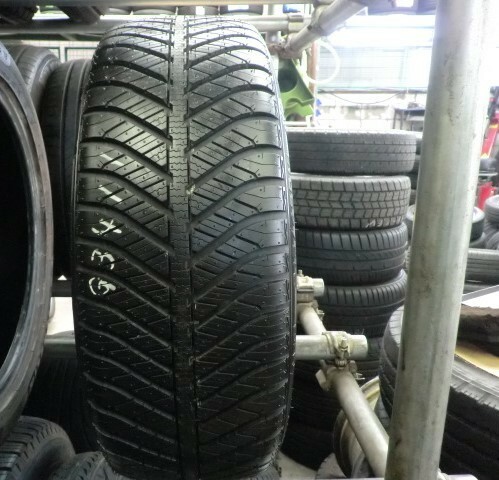 @即日発送@新古品＠2023年製＠ 215/45R18 89H GOODYEAR VECTOR 4SEASONS １本！Ｇ３４１１