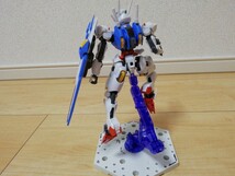 バンダイ　HG 1/144 機動戦士ガンダム 水星の魔女　ガンダムエアリアル　スレッタ.マーキュリー組立て済み　ガンプラ_画像3