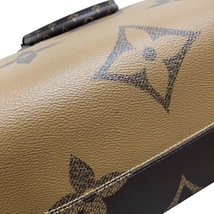 ルイ・ヴィトン LOUIS VUITTON オンザゴーMM M45321 モノグラム モノグラム ジャイアント リバース トートバッグ レディース 中古_画像5