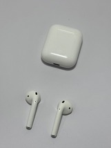 Apple アップル AirPods A1602 A2031 A2032 Bluetooth ワイヤレス イヤホン イヤフォン USED 中古 (R601-A14_画像1
