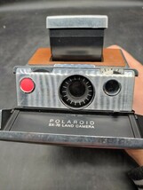 p020831　Polaroid Sx-70 ブラックモデル2 ストラップとヴィンテージポラロイドエバーレディケース_画像3
