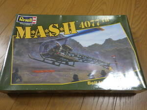 レベル　1/35　ベルH-13Hヘリコプター　”MASH 4077th”