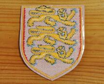 英国 インポート ワッペン パッチ イングランド王室 紋章 ブリティッシュライオン ランパント スリーライオンズ エンブレム イギリス 268-2_画像2