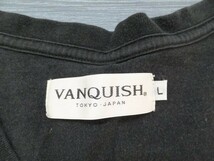 VANQUISH メンズ 迷彩ロゴプリント Vネック 半袖Tシャツ L 黒カーキ黄色他_画像2