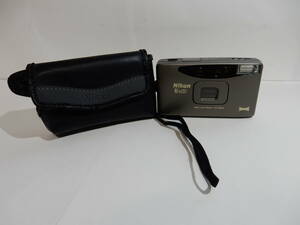 ニコン　AF600　コンパクトカメラ　