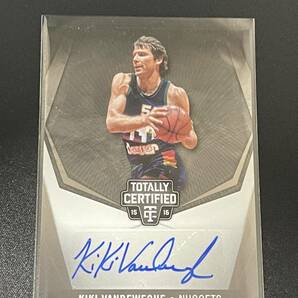 Kiki Vandeweghe【2015 Panini Totally Certified】Auto #/49の画像1