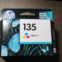 【保障期限切れ】HP135インクカートリッジ カラー 保証期限：NOV 2016年_画像1