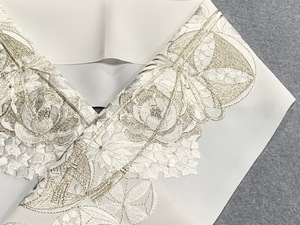 * new work arrival! now is ... color * sill e Lee. super volume white gold embroidery! gorgeous neckpiece [ flower sphere ]. equipment group kimono . good suitable.