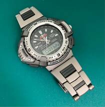 CASIOカシオ PROTREKプロトレック PRT-71 0 黒文字盤　メンズ腕時計 オリジナルベルト　電池交換済み_画像1