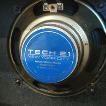 M4rjkx0173/【音出し確認済】TECH21・NYC TRADEMARK 10 TM-10 ギターアンプ 電源アダプター無し 現状品_画像5