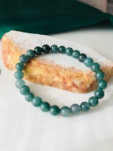 [M210-001] ジェイド　JADE ヒスイ　本翡翠　ブレスレット　天然石　一点物　希少　グアテマラ産　アイスグリーン