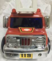 当時物　昭和レトロ　ビンテージ　香港製　AICO フリクション　消防車　未使用　オールド おもちゃ　玩具　スーパー消防車　はしご車_画像4