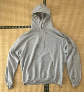 ほぼ新品　Champion パーカー チャンピオン パーカー　Lサイズ　グレー 灰色