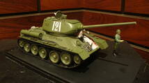 完成品　リアル　カットモデル　兵隊も　1/35 ドラゴン T-34/85 1944年型 戦車 ソビエト軍 ソ連_画像4