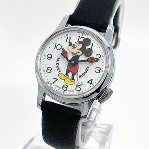 Mickey Mouse 腕時計 手巻き 機械式 ラウンド アラビアン シルバー 銀 ミッキーマウス Disney Swiss D129