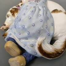 a118【Meissen マイセン】犬と眠る子供 ヘンチェル人形 大型犬 フィギュリン 子供シリーズ 陶磁器人形 西洋工芸 置物 犬にもたれ眠る子供_画像7