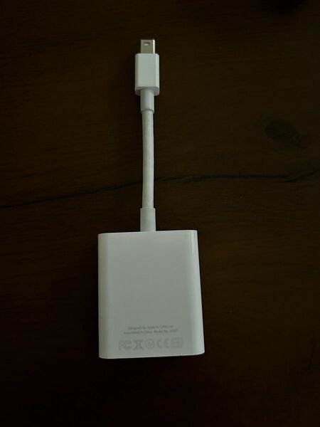 Apple純正 Mini DisplayPort VGAアダプタ