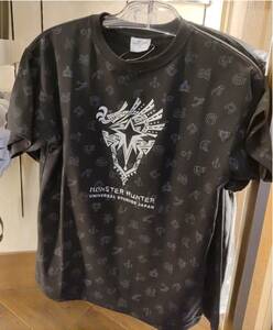 773◇武器アイコンTシャツ 総柄 M unisex USJ 2023 モンスターハンター クールジャパン 希少 ユニバーサルスタジオ MonsterHunter モンハン