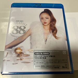 安室奈美恵　LIVE STYLE 2016-2017 ブルーレイ　送料無料