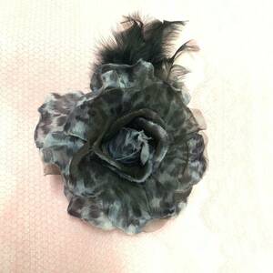  corsage black / white black animal cloth rose feather / party / ceremony / go in . type / formal 