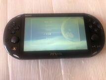 ★動作良好　SONY PSVITA PCH-2000 ZA11 1GB 本体 wifi モデル 初期化 ソニー ピーエス ビータ ヴィータ プレイステーション PS 送料無料☆_画像4