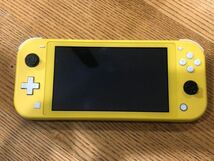 ☆動作確認済　液晶無傷　Nintendo Switch Lite イエロー ニンテンドー スイッチライト　スライドパッドのゴムなし　現状販売　送料無料★_画像1