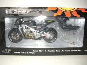 ■限定9999pcs. PMA 1/12 2002 ホンダRC211V V.ロッシ プレシーズンテスト