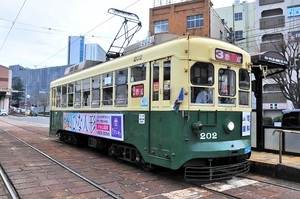 デジ画像２コマ　長崎電気軌道の旧車　２００形(201・202形)