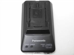 美品　Panasonic VSK0581 バッテリー充電器 パナソニック 送料350円　26479