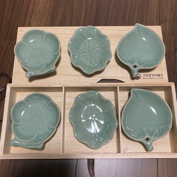 小皿 豆皿 和食器　韓国　海松　National museum of Korea 韓国国立博物館
