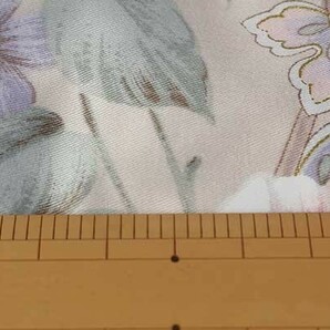♪コットンドビーサテン花柄ラメプリント ベージュｘピンクｘ紫 巾：110cm♪2.5m[9114]の画像4