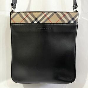 【美品】 正規品 バーバリー BURBERRY LONDON ショルダーバッグ ポシェット ノバチェック ベージュ レザー 革 黒 ブラック 肩掛け 斜め掛けの画像2