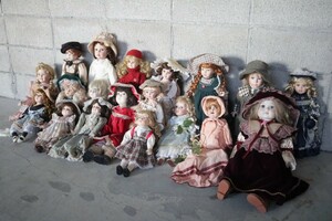 アンティーク ビスクドール 女の子人形 セット まとめて 大量/西洋人形/陶器/ビンテージ/昭和レトロ/インテリア/置物 ドレス 衣装