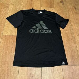 adidas 半袖Tシャツ 