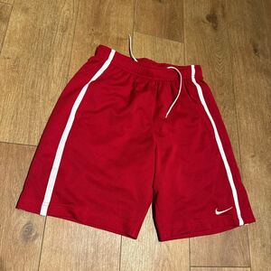 NIKE メッシュ　ハーフパンツ SIZE M 