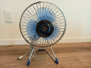 昭和レトロ 日栄 NICHIEI ライト卓上扇 20cm(径) LIGHT FAN レトロ扇風機 アンティーク 扇風機 家電 中古 保管 現状品 k828