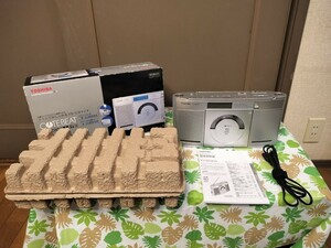 11XA02192 ◆TOSHIBA/東芝 CUTEBEAT TY-SDX50 シルバー SD/CDラジオ 2012年製 元箱＆説明書付き◆