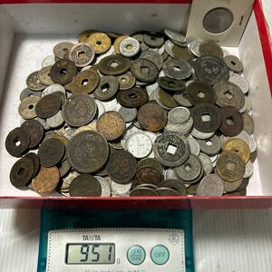 １円〜　古銭　まとめて　0.95kg　銅貨 硬貨 コイン 近代古銭 銭 貨幣 アルミ貨　鋳貨幣　10銭　1銭　2銭　寛永通宝　50銭 蔵出　無選別