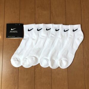 ナイキ NIKE 3Pロゴソックス　23〜25cm ホワイト