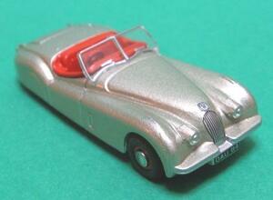 1/76 ジャガー XK120ドロップヘッドクーペ by OXFORD