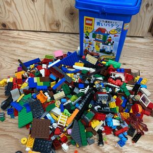レゴ　青いバケツに大量　LEGO