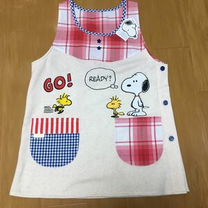 スヌーピー☆☆エプロンM～L☆保育士さん☆新品・ポスト投函不可