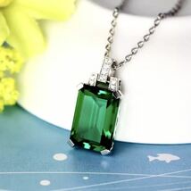 新品　大粒　AAA CZ エメラルド　CZ ダイヤモンドネックレス プラチナ仕上げ　エメラルドネックレス　プレゼント　高品質　上品 送料無料_画像4