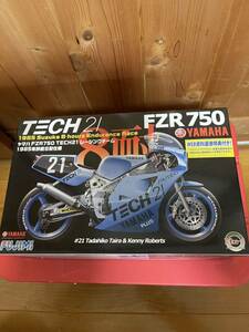 未組立　FUJIMI TECH21 FZR750 YAMAHA 鈴鹿8耐仕様