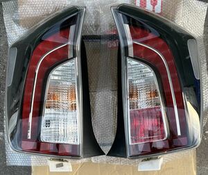 トヨタ プリウス ZVW30 LED 左右 テールライト *Stanley 47-55*