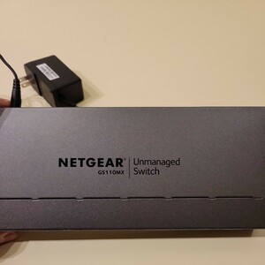 NETGEAR GS110MX ルータ Unmanaged Switch ハブ 通電確認済み